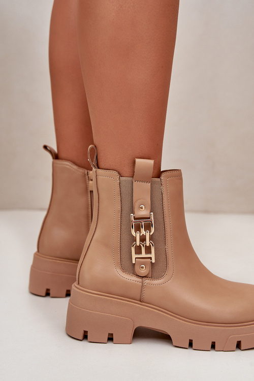 Zateplené dámske topánky z eko kože so zlatou dekoráciou béžové Erivianes