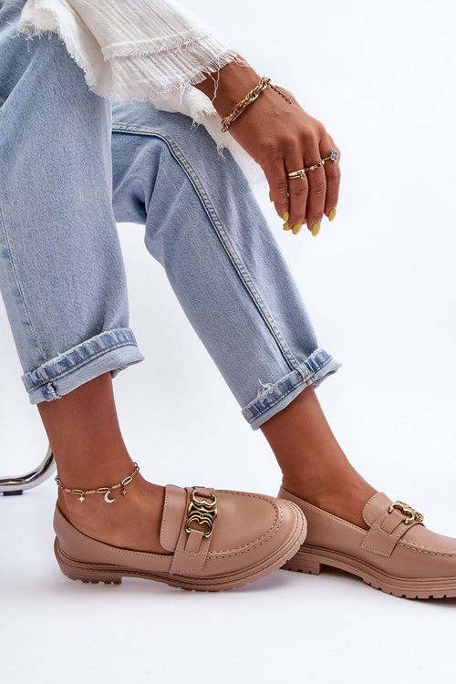 Dámske kožené mokasíny s plochým béžovým sincínom