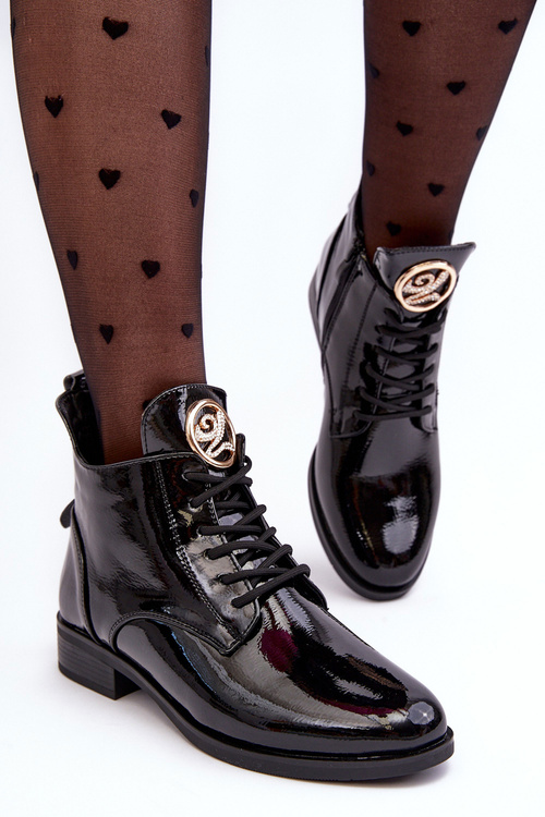 Lakované dámské polobotky s ozdobou černé Attiame