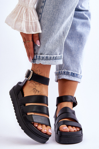 Sandále na masívnej platforme Czarne Lisbona