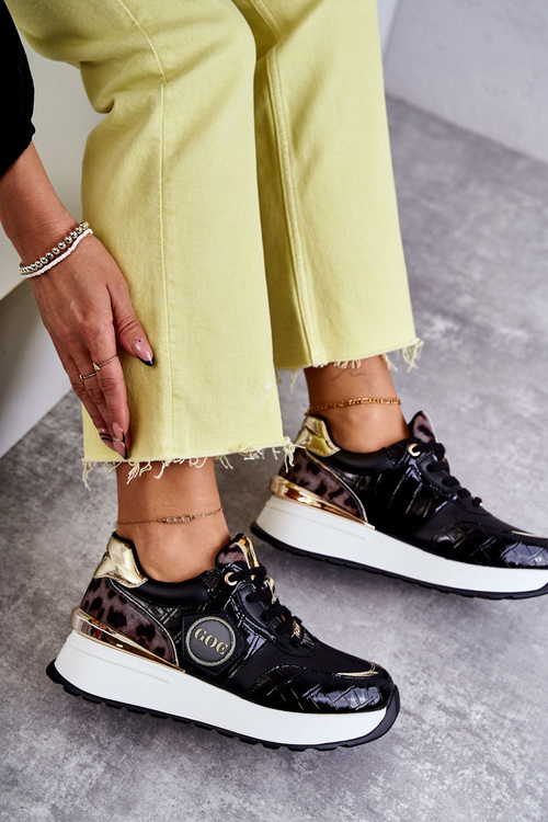 Dámská sportovní obuv na klínku GOE KK2N4085 černé