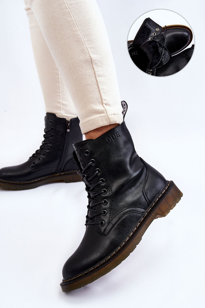 Dámske kožené topánky izolované na Goe II2N4060