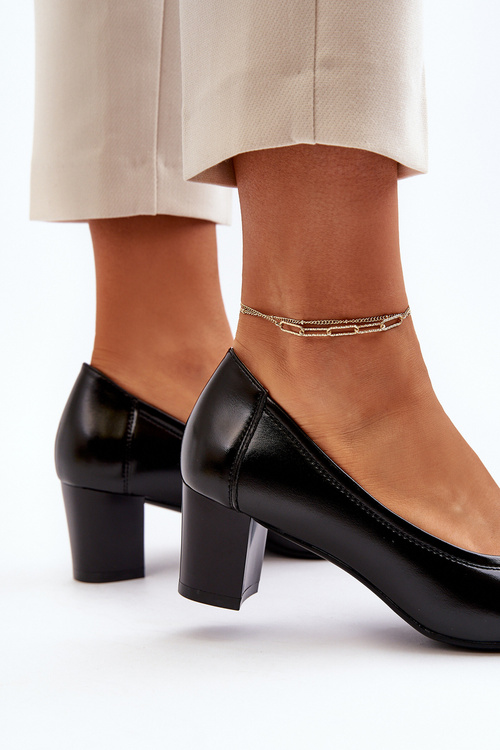 Černé lodičky na nízkém podpatku s ozdobou Aeliris