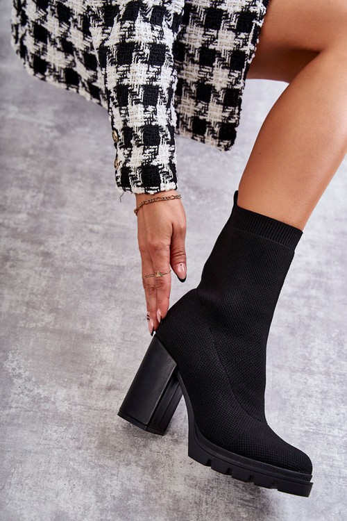 Dámské kotníkové botyz materiálu Černé Louve