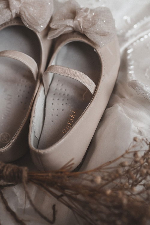 Dětské lakované balerínky s mašlí Béžove Zolly