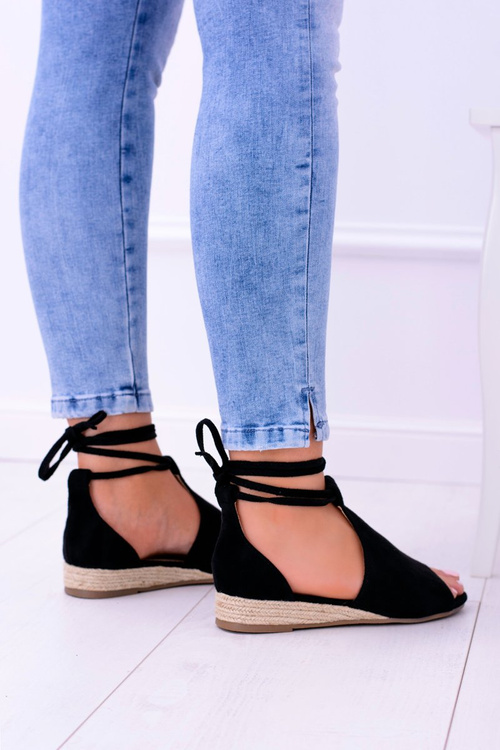 Černé semišové sandály na lehkém klínu Espanoso