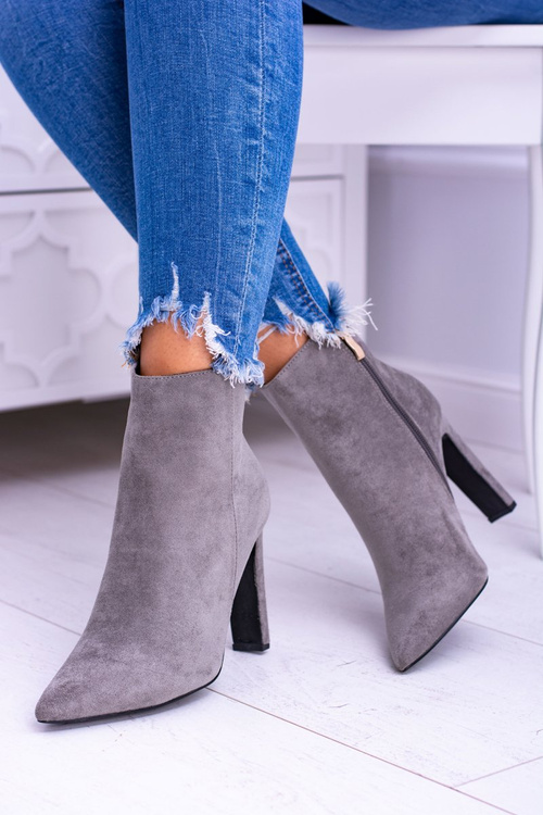 Šedé semišové topánky na päte Medea