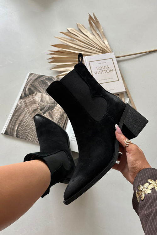 Kožené semišové dámské boty na podpatku vyhřáté Artiker 57C0049 Černé