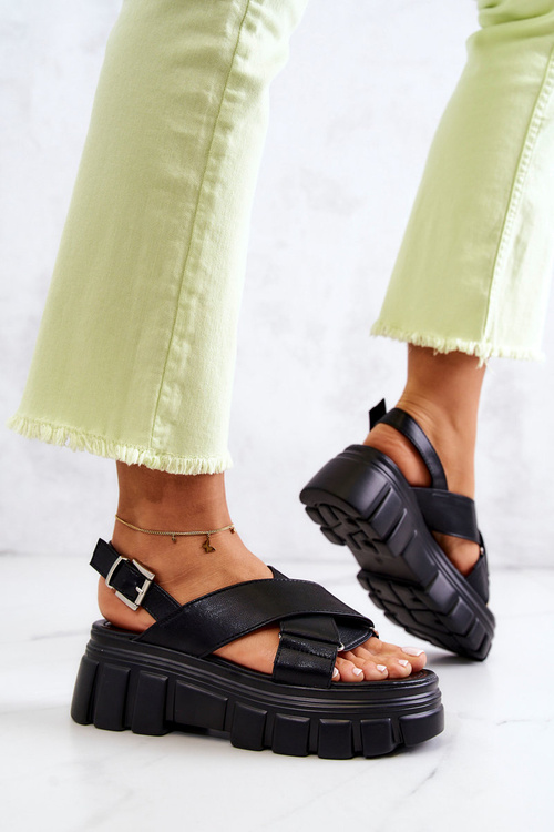 Kožené sandály na platformě Černé Betti