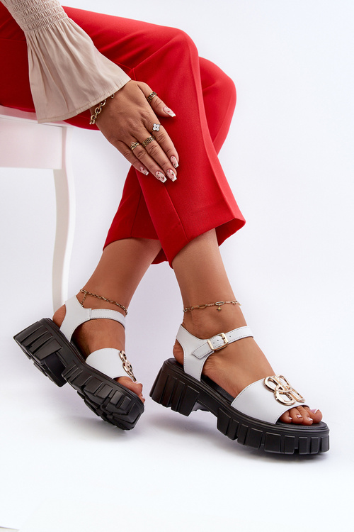 Biele Dámske Kožené Sandále s Zlatým Ozdobením Vinceza 7910