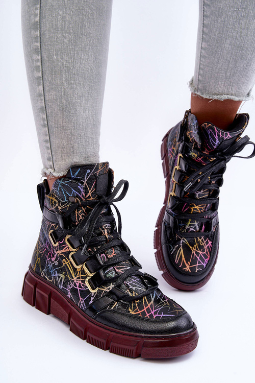 Kožené ploché šnurovacie topánky Maciejka 06158-01 Čierna