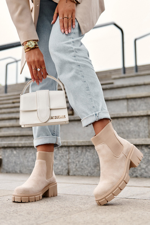 Semišové topánky s flexibilnou béžovou vložkou vložky