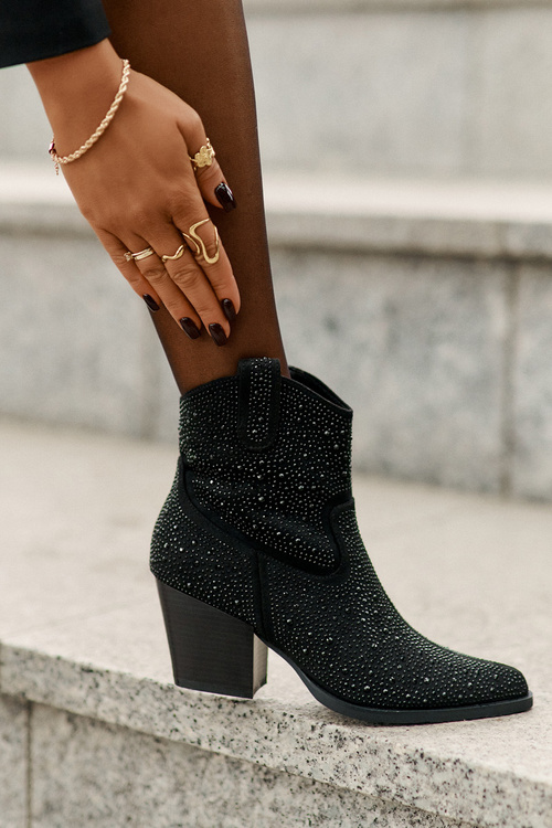 Ozdobené Kožené Čižmy Na Opätku S Špicatými Nosmi Čierne S.Barski HY42-121