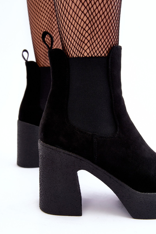 Semišové topánky na masívnom stĺpiku Čierna Sunilda