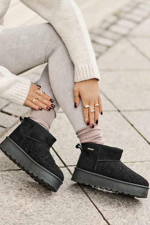 Sněhule se zdobením na platformě Big Star OO274A105 černé