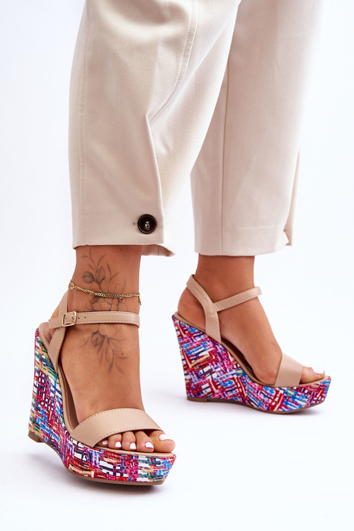 Dámske sandále na farebnom klinovom béžovom béžovom Malibu
