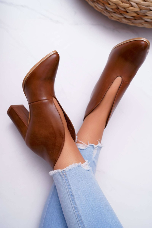 Dámské Kotníkové Boty Na Podpatku Slip-on s Výřezy hnědé Mantana