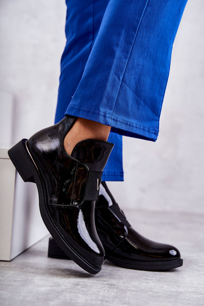 Maľované topánky s plochým výrezom čiernej eunice