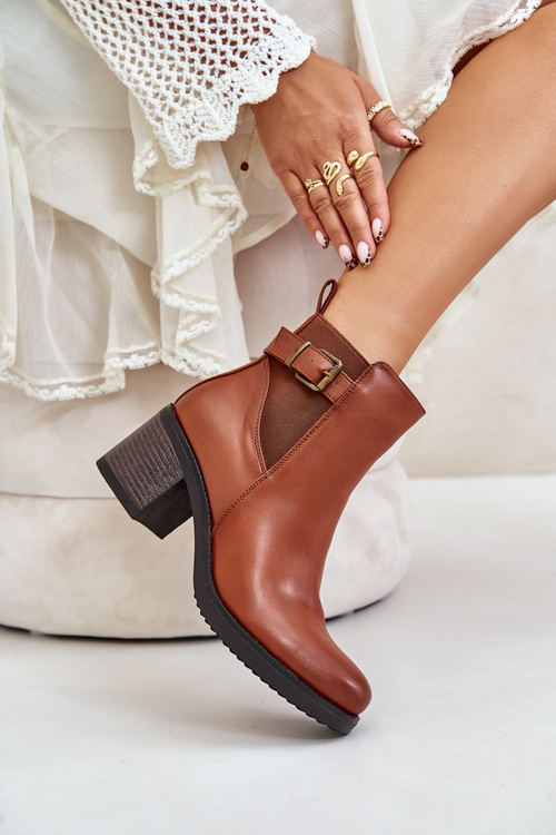 Zateplené boty na podpatku eko kůže s přezkou camel Eriliana