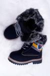 Chlapci pre deti izolované kožušinou čiernych topánok Cobi