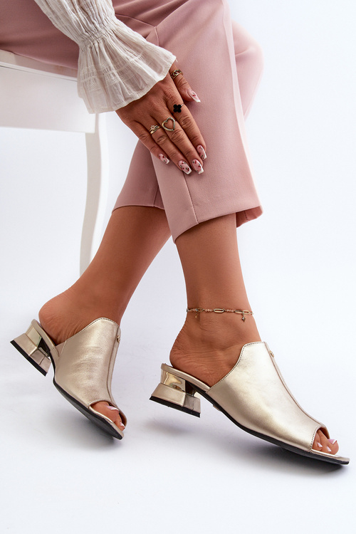 Elegantní Dámské Sandály Ze Přírodní Kůže S Nízkým Podpatkem Maciejka 06360-25 Zlaté