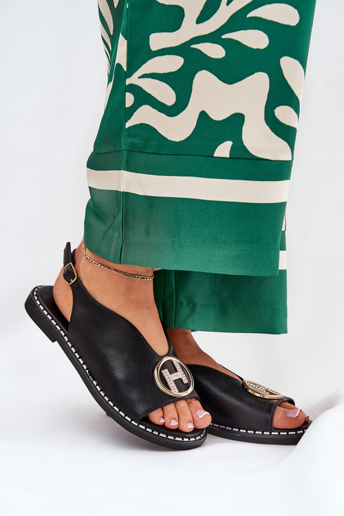 Ploské Elegantné Sandále S Dekoráciou Čierne Iseliria