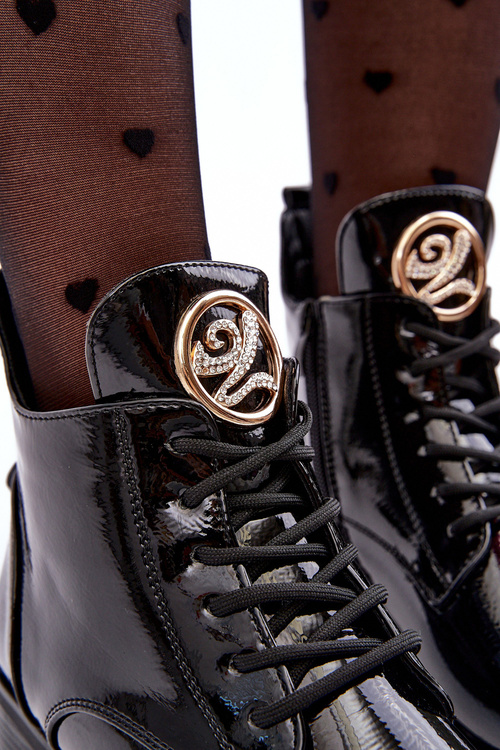 Lakované dámské polobotky s ozdobou černé Attiame