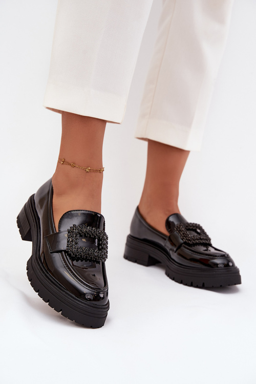 Lakované dámske mokasíny s ozdobnou sponou Čierne Luvianne