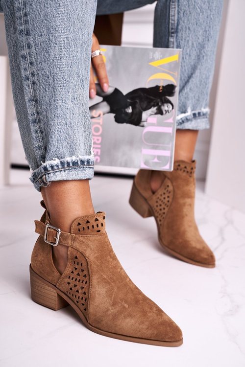 Semišové vysoké podpätky s prackou ťavou