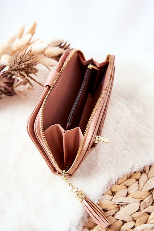 Veľká dámska peňaženka s ďalšou nahou kabelkou