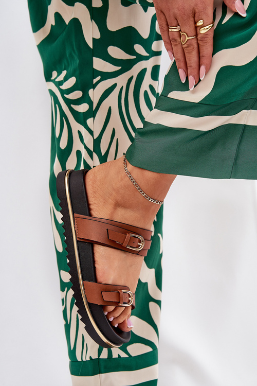 Dámske Hladké Sandále Na Platforme S Páskami A Sponami Camel Ziferte