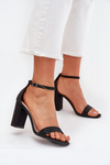 Lesklé dámské sandály na podpatku černé Kavina