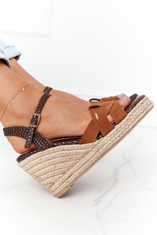 Veľká hviezda HH274377 Hnedá kožená sandále