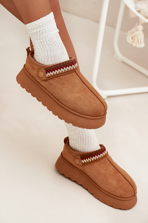 Dámske nízke snehule s pohyblivým pásikom a výšivkou na platforme Camel Lyrisse