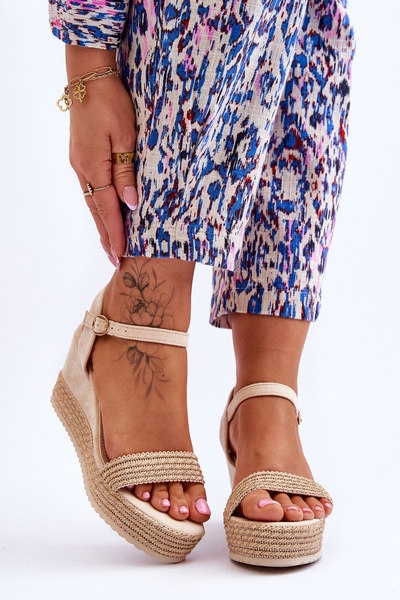 Klasické dámske klinové sandále béžové malmo