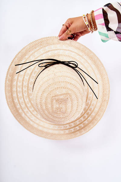 Dámská čepice prolamovaná béžová Elif