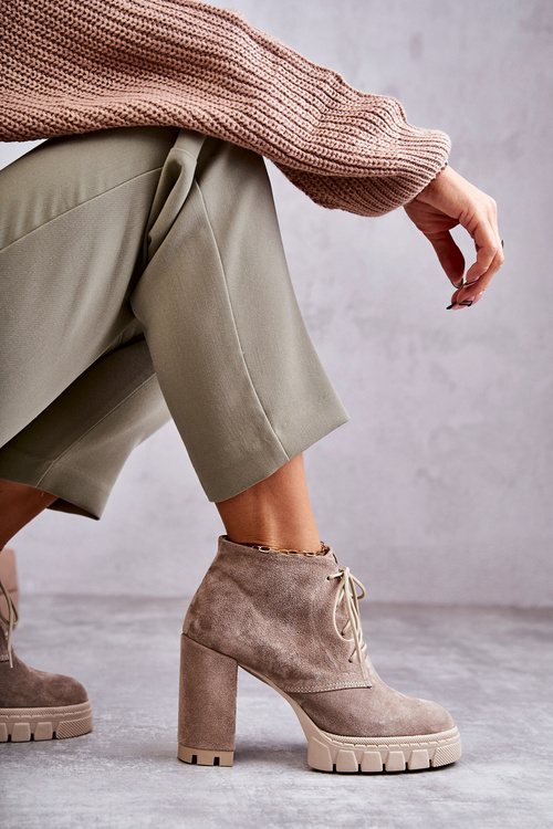 Módne semišové čipky -up béžová selma