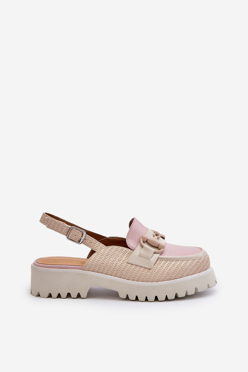 Dámske sandále na plochej podrážke s ozdobou béžové D&A MR38-656