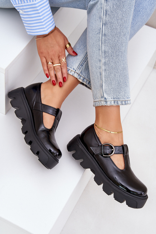 Lakované Kožené Polobotky S Přezkou Černé Zazoo 20183