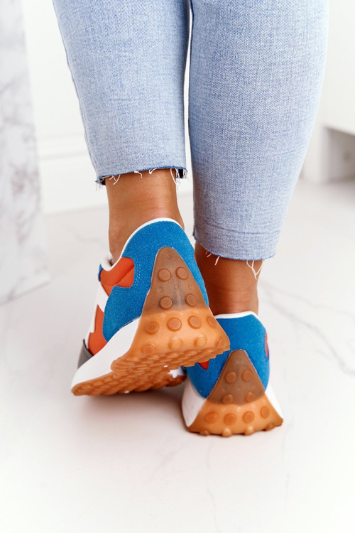 Presuňte sa po dámskych športových topánkach Orange