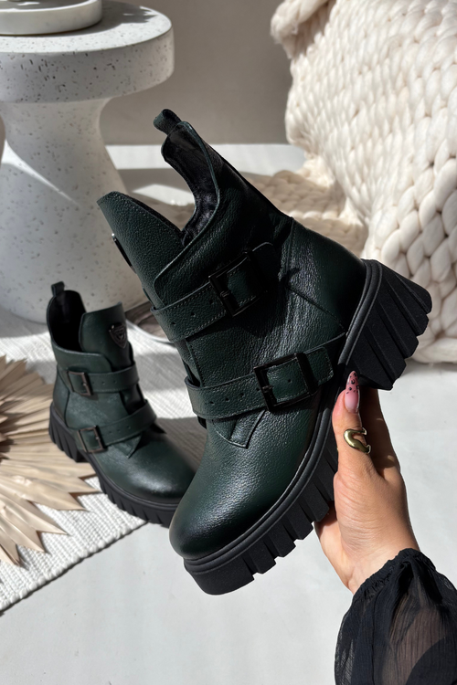 Kožené zateplené dámske čižmy s prackami a dekoratívnym detailom Zazoo 60482 Tmavo zelené