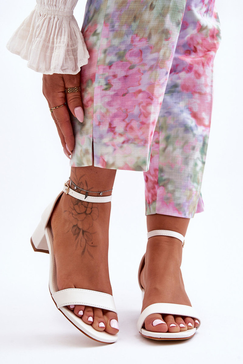 Kožené sandále s vysokým obsahom sandálov Smooth White Inšpirujú ma!