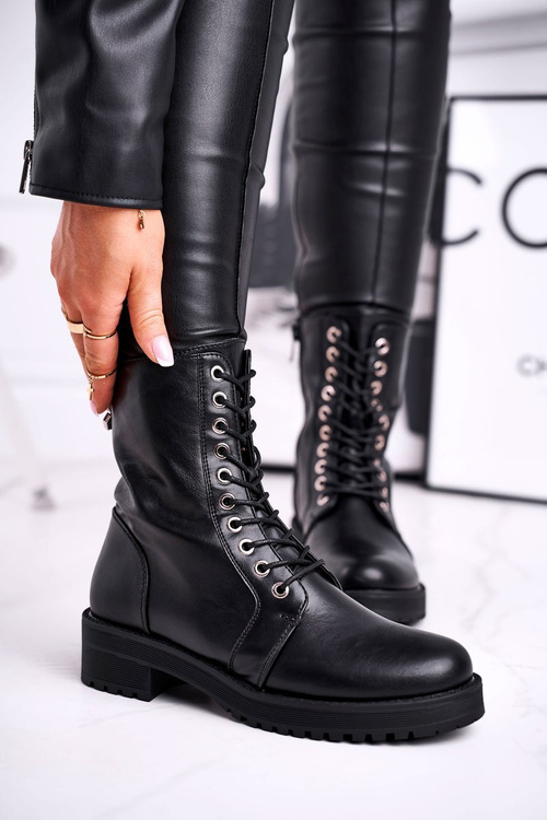 Izolované čierne ženy ma podporujú