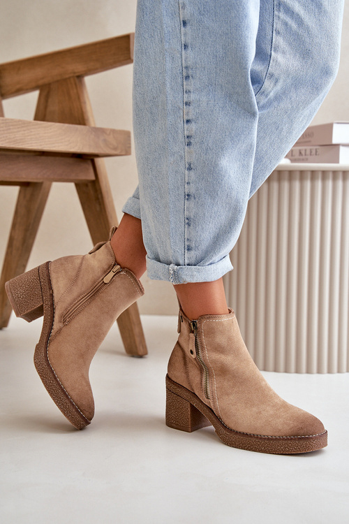 Zateplené dámske členkové topánky na opätku z eko semišu béžové Velarilla