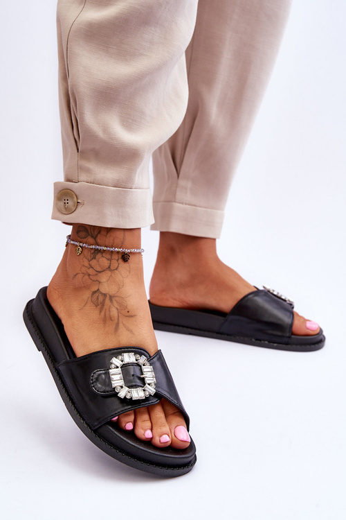 Dámske papuče platformy s ornamentom Black Beneca