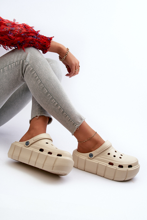 Dámské pěnové sandály na platformě béžové Itubia