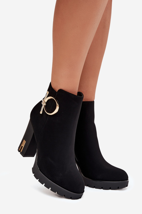 Dámske zateplené členkové topánky na podpätku so zlatým ozdobením Čierne Ysolde