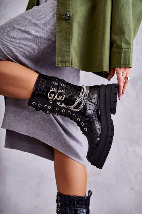 Topánky s vysokými pracovníkmi s čiernym hadom reťazcom Montero