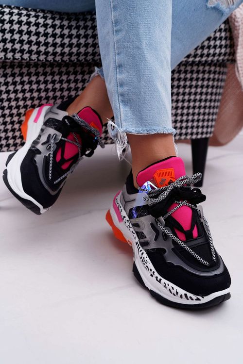 Dámske športové topánky čierne zaostrenie