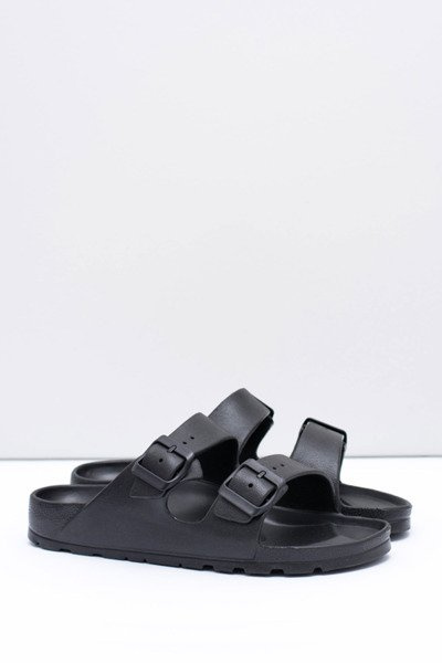 Pánske čierne záhradné svetlo flip -flops